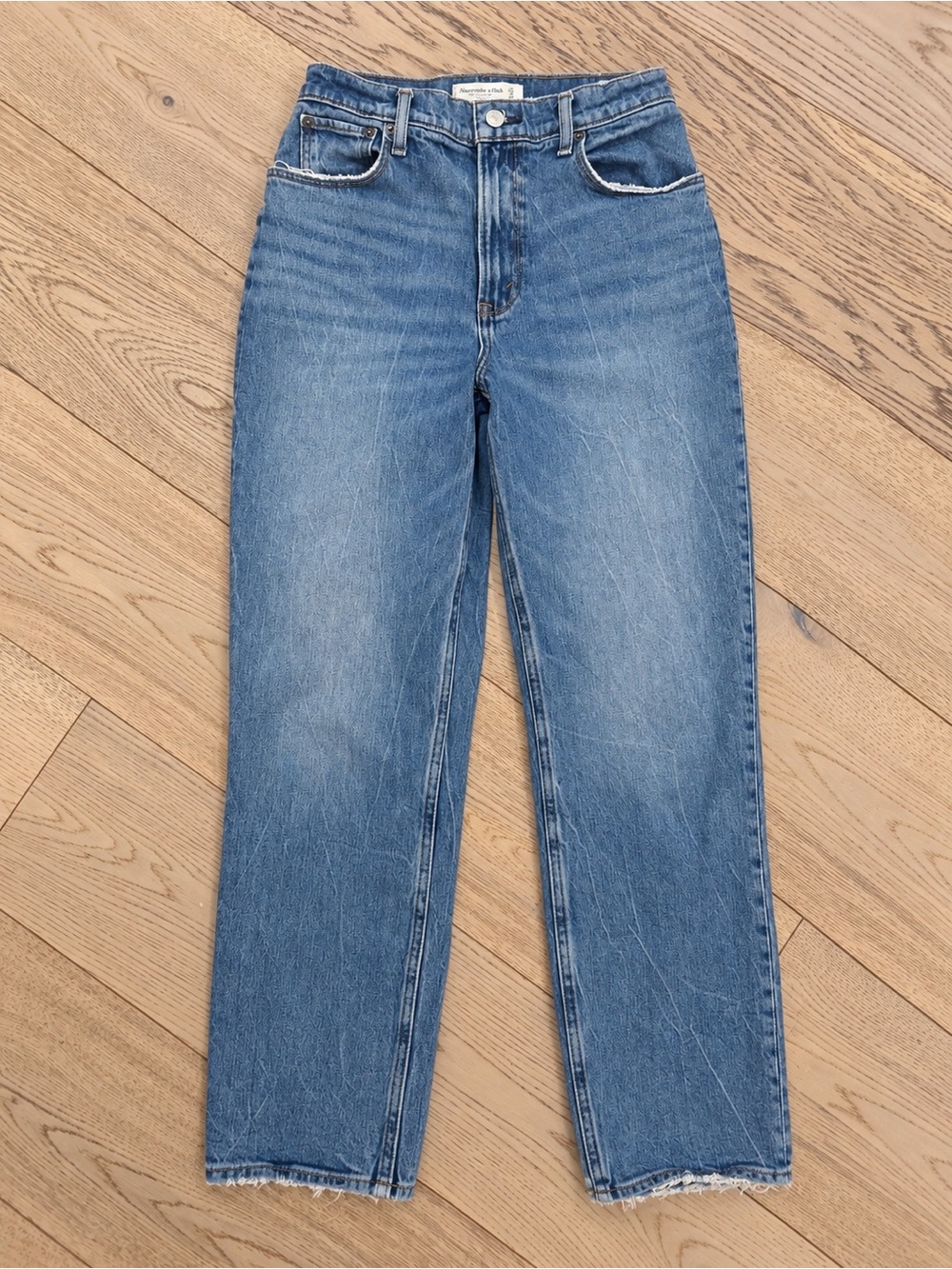 ABERCROMBIE [$98] The 90s Straight Ultra High Rise Curve Love